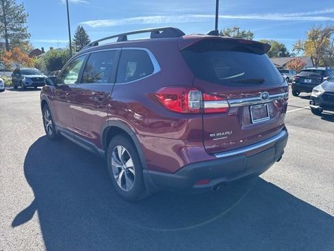 Used 2019 Subaru Ascent Premium image 5