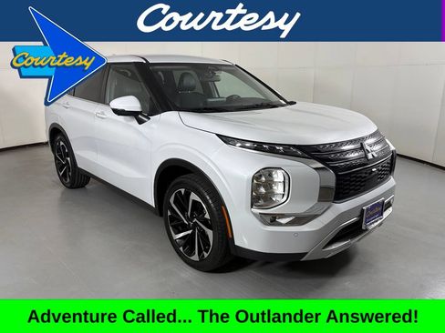 Used 2024 Mitsubishi Outlander SE FWD image 1