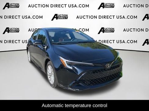 Used 2024 Toyota Corolla SE FWD image 3