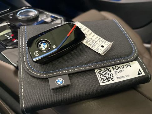 Used 2024 BMW i5 M60 w/ Premium Package image 24