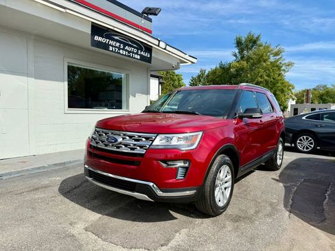 Used 2018 Ford Explorer XLT w/ Equipment Group 202A image 1