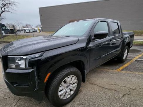 Used 2022 Nissan Frontier SV w/ Technology Package image 2