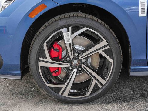 New 2026 Volkswagen GTI SE FWD image 11