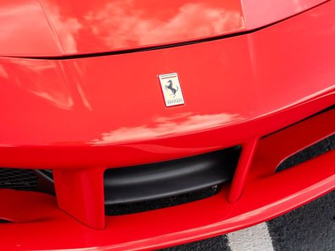 Used 2018 Ferrari 488 Spider RWD image 6