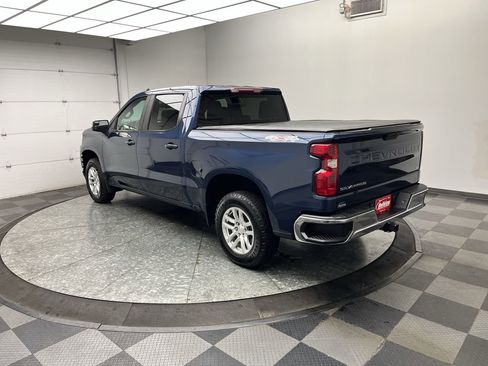 Used 2021 Chevrolet Silverado 1500 LT w/ Bed Protection Package AWD/4WD image 2