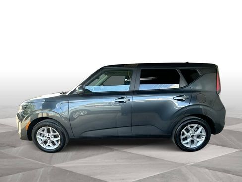 Used 2025 Kia Soul LX w/ LX Technology Package FWD image 5