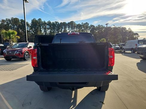 Used 2022 Chevrolet Colorado ZR2 image 18