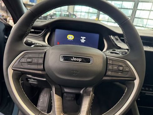 New 2026 Jeep Grand Cherokee Limited AWD/4WD image 19