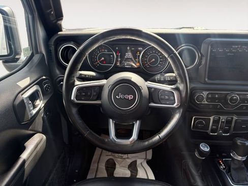 Used 2021 Jeep Wrangler Unlimited Sahara AWD/4WD image 12