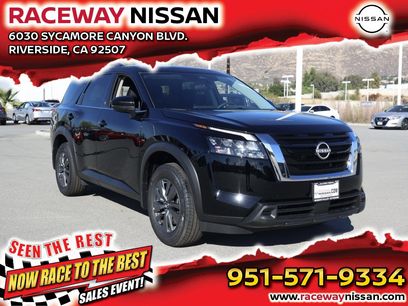 New 2025 Nissan Pathfinder SV w/ Cargo Package