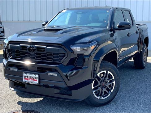 New 2026 Toyota Tacoma TRD Sport AWD/4WD image 2