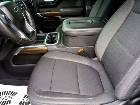 Used 2021 Chevrolet Silverado 1500 RST AWD/4WD image 10