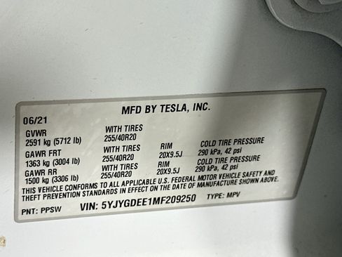 Used 2021 Tesla Model Y Long Range AWD/4WD image 12