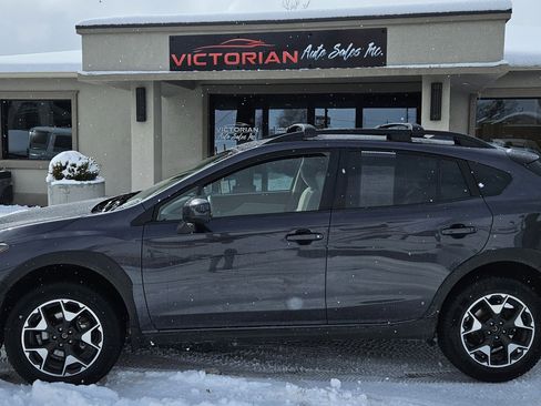 Used 2019 Subaru Crosstrek 2.0i Premium image 3