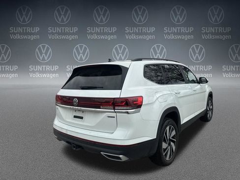 Used 2025 Volkswagen Atlas SE AWD/4WD image 36