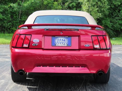 Used 2004 Ford Mustang GT RWD image 14