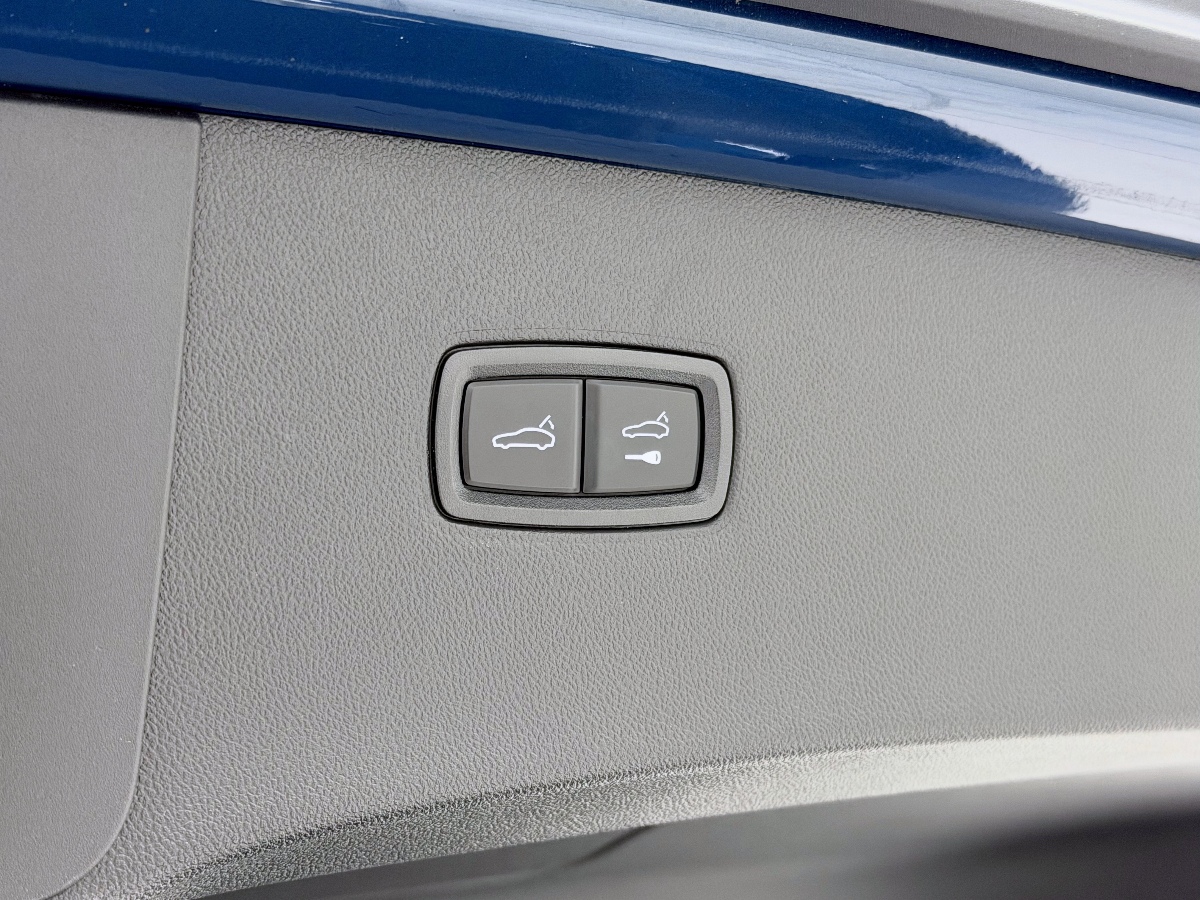 Certified 2024 Porsche Cayenne Coupe AWD/4WD image 64