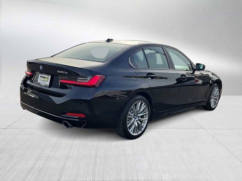 Used 2023 BMW 330e image 8