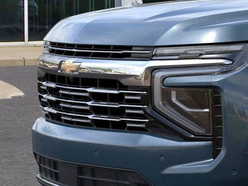New 2026 Chevrolet Suburban Premier w/ Sun And Tow Package AWD/4WD image 13