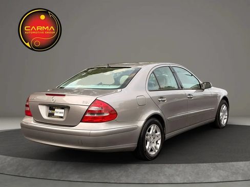 Used 2006 Mercedes-Benz E 320 CDI Sedan image 6