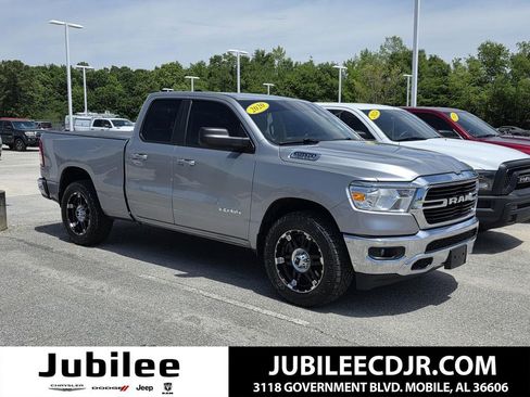Used 2020 RAM 1500 Big Horn AWD/4WD image 1