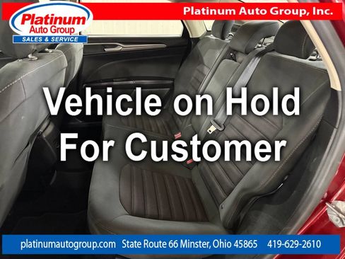 Used 2017 Ford Fusion SE w/ Fusion SE Technology Package FWD image 28