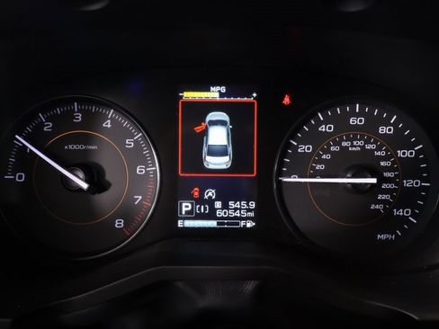 Used 2021 Subaru Crosstrek 2.0i image 4