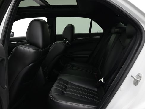 Used 2022 Chrysler 300 S RWD image 36