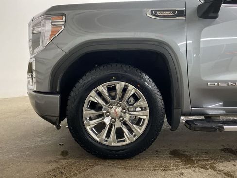 Used 2021 GMC Sierra 1500 Denali w/ Technology Package AWD/4WD image 11