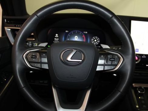 Used 2025 Lexus GX 550 AWD/4WD image 24