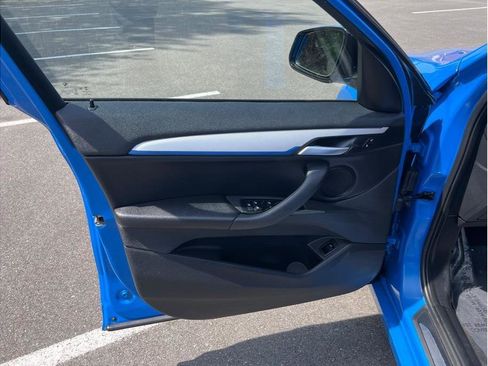 Used 2021 BMW X1 xDrive28i w/ M Sport Package image 5