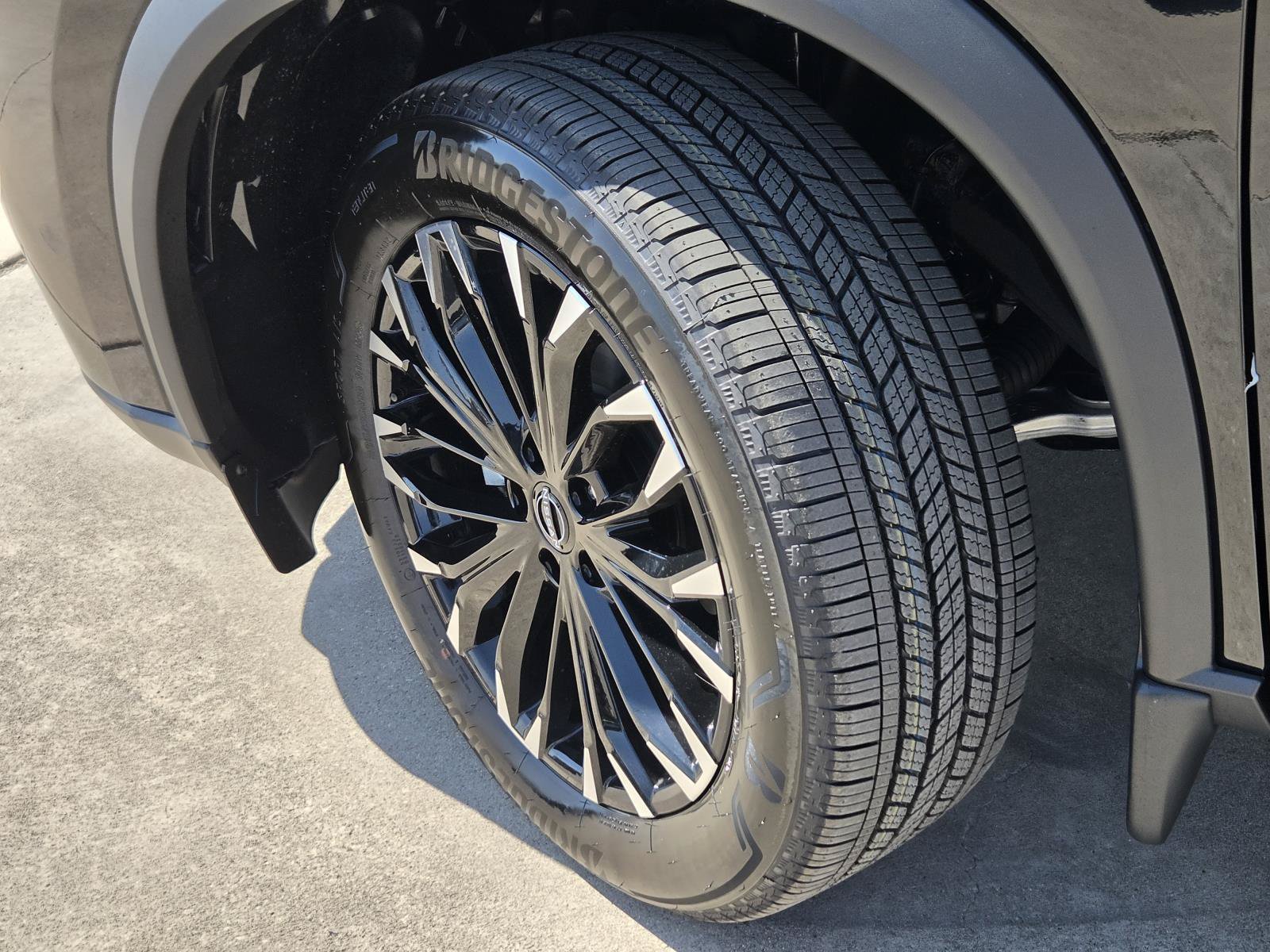 New 2026 Nissan Rogue Dark Armor FWD image 9
