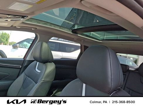 Used 2023 Hyundai Tucson Limited AWD/4WD image 16