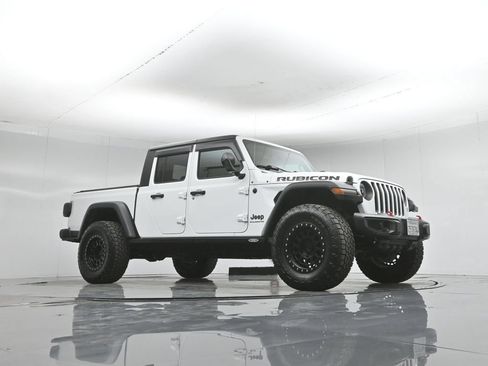 Used 2023 Jeep Gladiator Rubicon AWD/4WD image 3