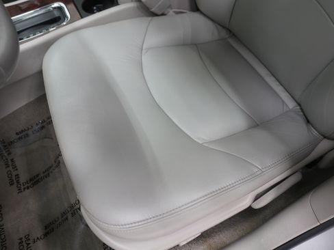 Used 2009 Buick LaCrosse CX FWD image 10