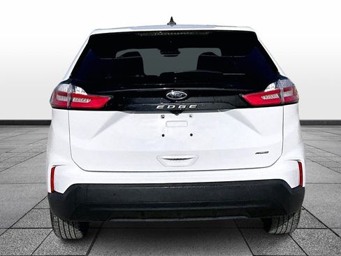 Used 2022 Ford Edge SE w/ Cargo Accessory Package image 4