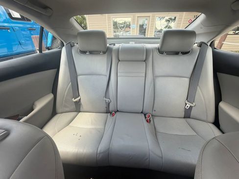 Used 2011 Lexus ES 350 FWD image 11