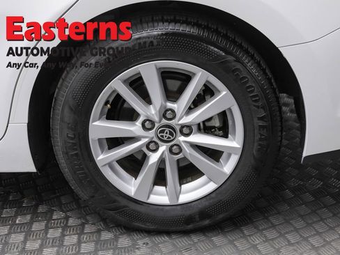 Used 2025 Toyota Camry LE image 8