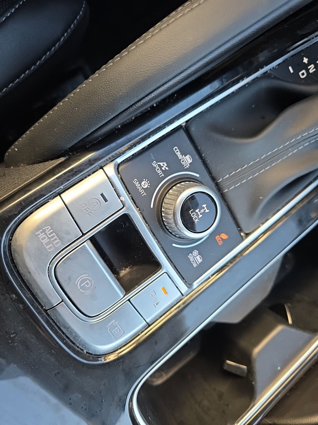 Used 2024 Kia Telluride SX Prestige AWD/4WD image 19