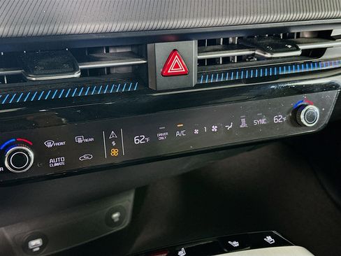 Used 2023 Kia EV6 GT-Line w/ GT-Line White Seat Package RWD image 24