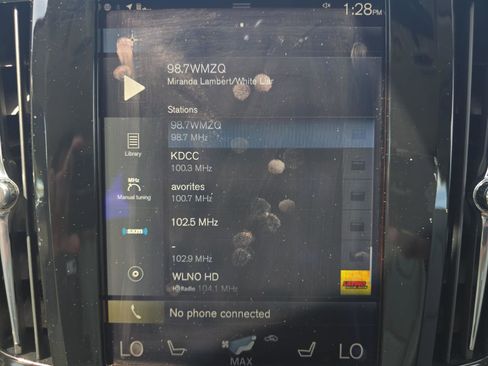 Used 2017 Volvo S90 T6 Inscription w/ Vision Package image 18