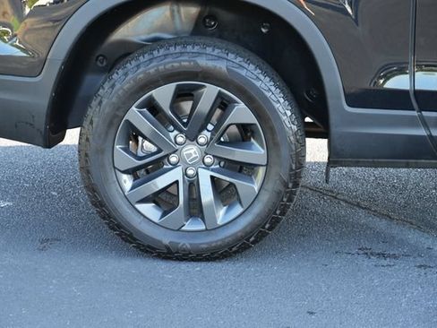 Used 2025 Honda Ridgeline Sport image 10