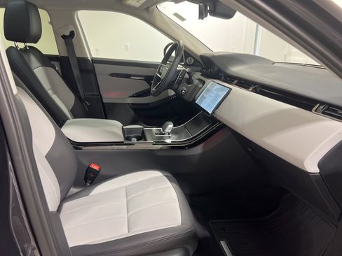 Used 2025 Land Rover Range Rover Evoque Dynamic SE image 25