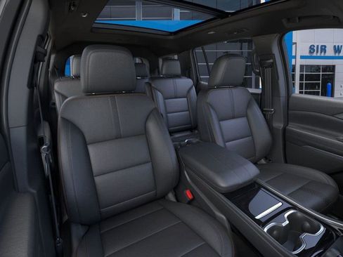 New 2026 Chevrolet Traverse High Country image 17