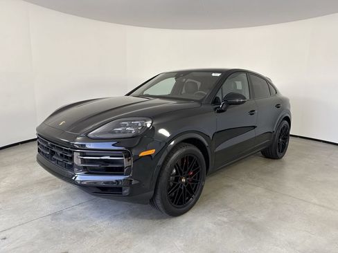 Certified 2026 Porsche Cayenne S AWD/4WD image 1