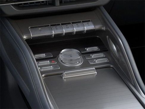 New 2025 Lincoln Nautilus Reserve image 15