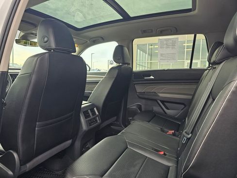 Used 2023 Volkswagen Atlas SEL image 12