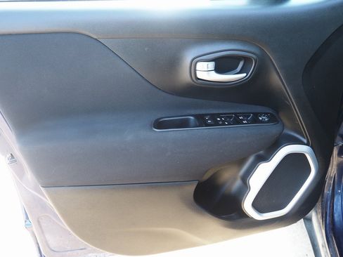 Used 2020 Jeep Renegade Sport w/ Sport Appearance Group image 34