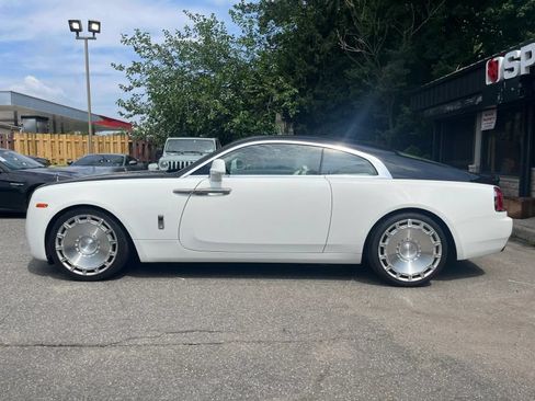 Used 2014 Rolls-Royce Wraith RWD image 4