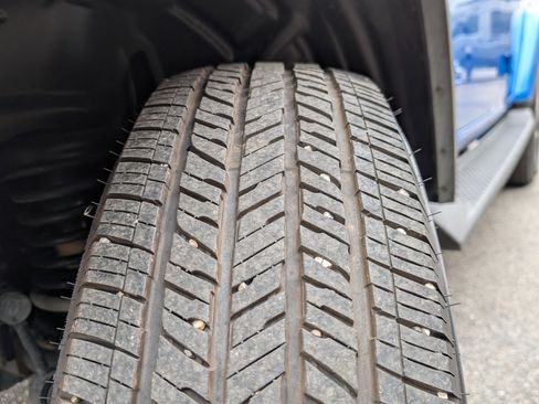 Used 2024 Jeep Wrangler Sahara w/ Safety Group image 32